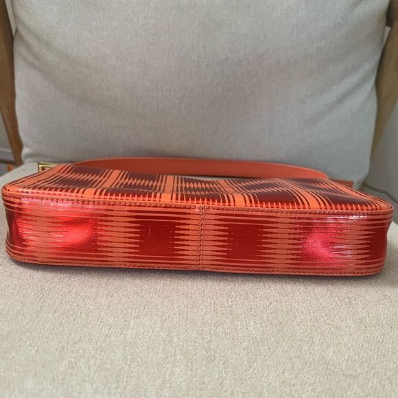 Limited Edition Fendi Baguette - Picture 4 of 10